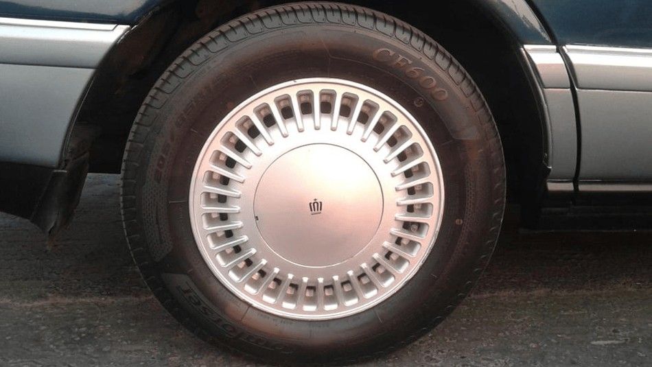 1996 Toyota Crown SuperSaloon