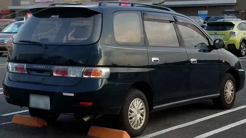 1999 Toyota Gaia Van 2.0